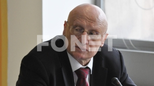 Javni dug blago pada